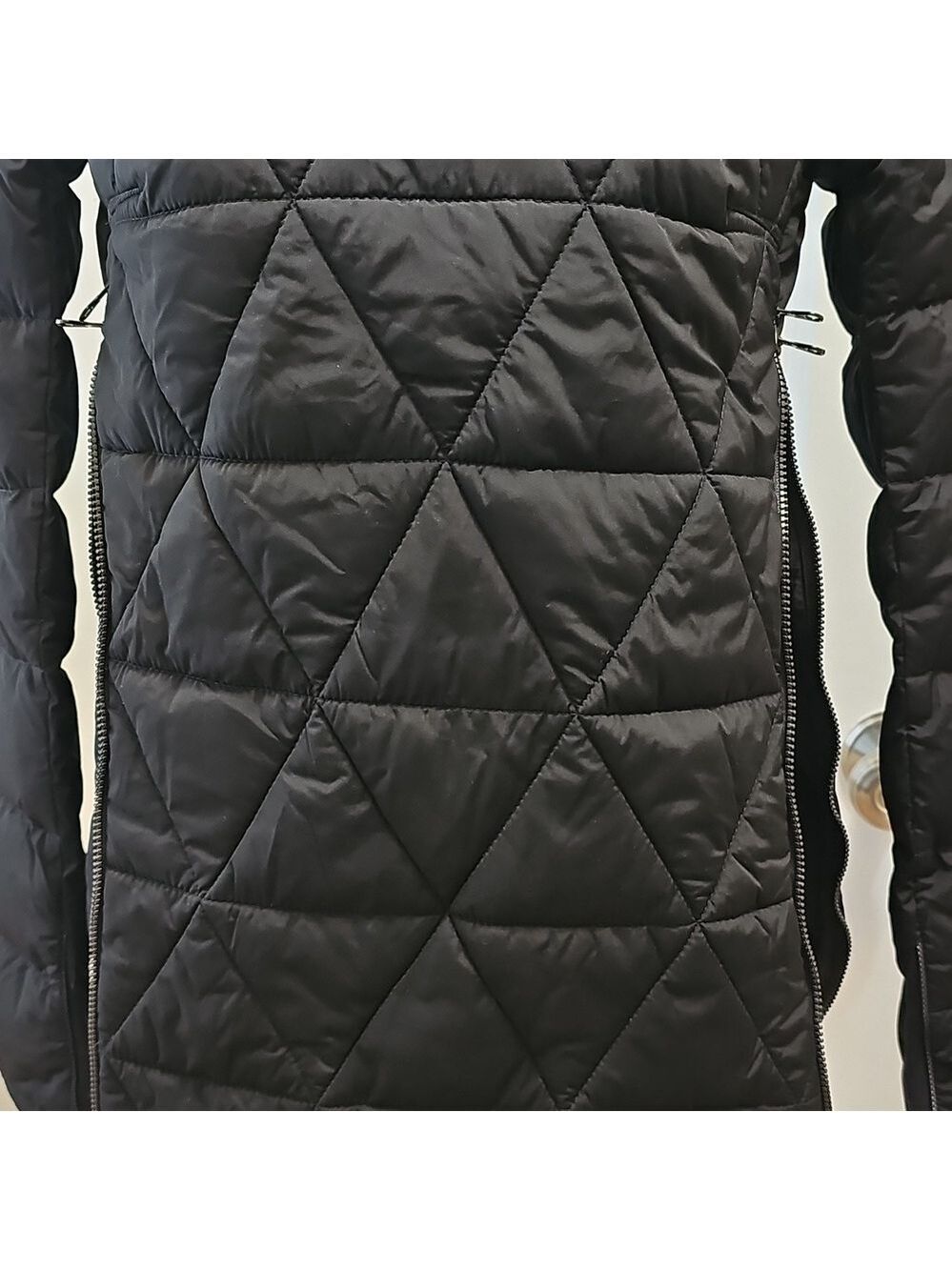 240. Lululemon Down Pullover Hoodie - Picture 8 of 10